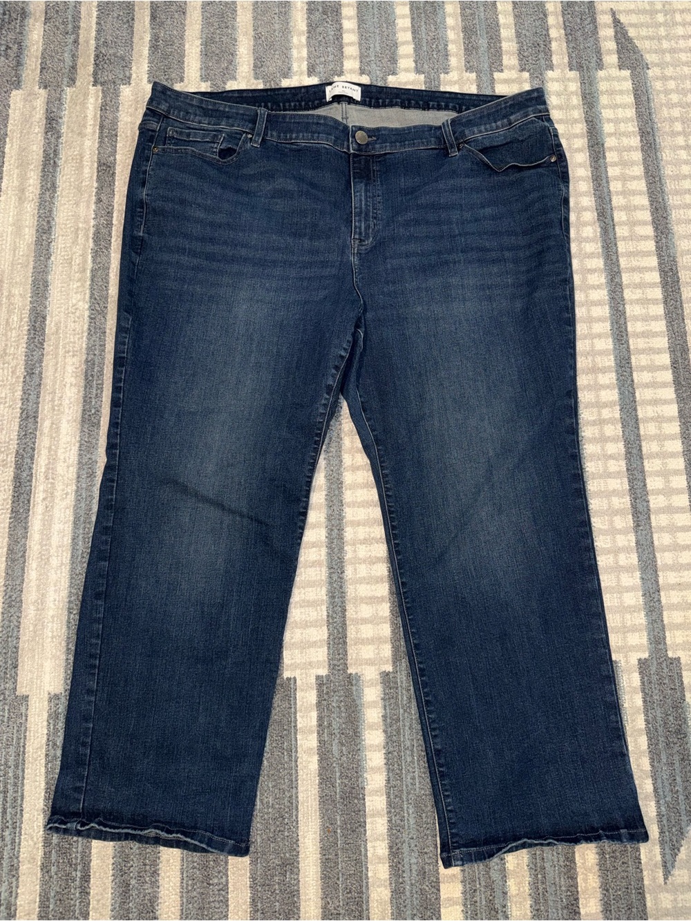 Lane Bryant Signature Fit Women's Mid Rise Straight Blue Jean Flex Waistband 28S